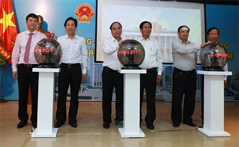 Вице-премьер СРВ Нгуен Суан Фук посетил город Хайфон с рабочим визитом - ảnh 1